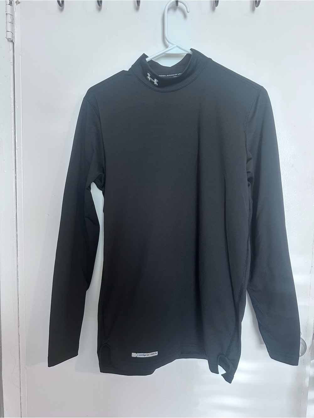 Under Armour Black Men’s Long-Sleeve Compression Top